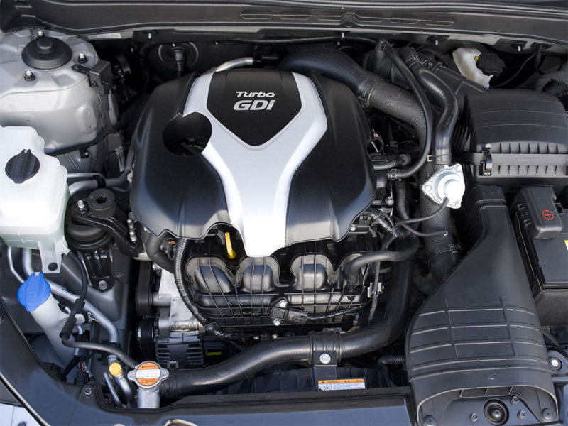 Прикиньте, какую динамику покажет «заряженный» спорт-седан…