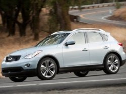 Рестайлинговый Infiniti EX35 обзавёлся новой автоматической КПП