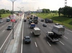 Полосы дорожного движения в российской столице сузят