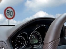 Компания Mercedes-Bens завершила испытания системы Speed Limit Assist в России