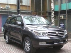 Toyota Land Cruiser Prado и Toyota Land Cruiser 200 в наличии в салоне «Автосток»