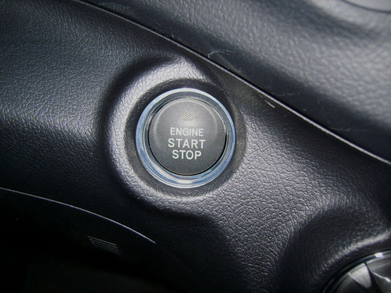 Запуск двигателя кнопкой - функция приятная и уже довольно распространенная