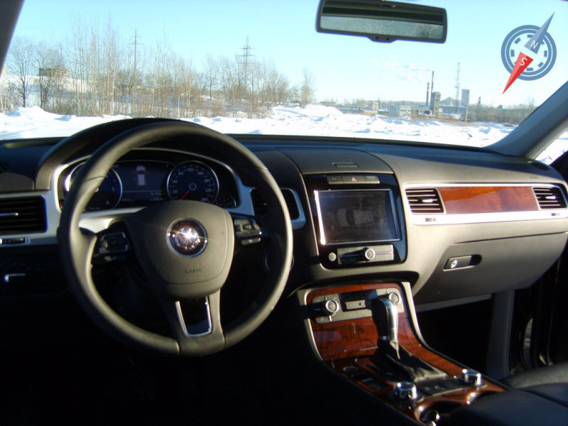 Качественные материалы и продуманная эргономика оставляют очень приятное впечатление от салона