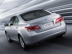 Приятные дополнения к  Lexus ES 350!