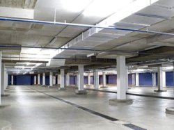 Парковка в центре столицы будет стоить 300-500 рублей в час