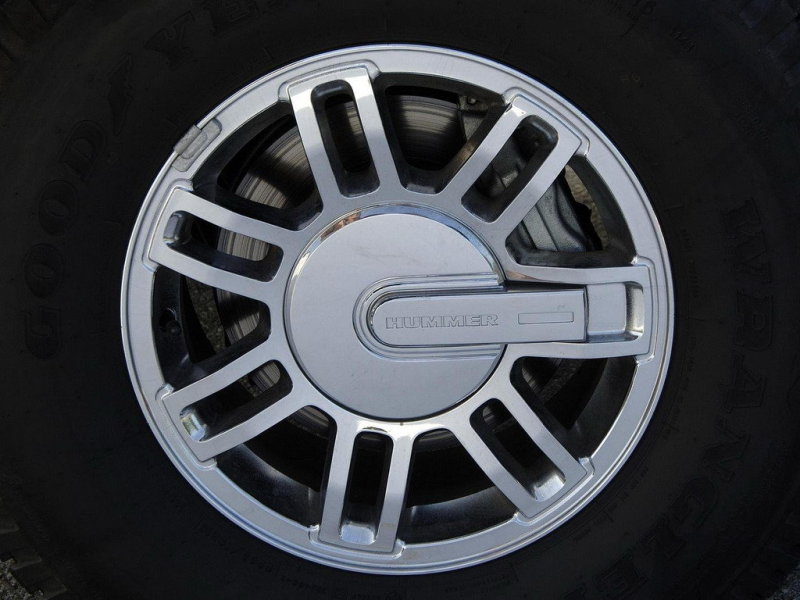 Бывает, что из строя выходит датчик давления в шинах