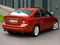 Производство автомобилей Volvo S40 и V50 будет прекращено в 2012 году