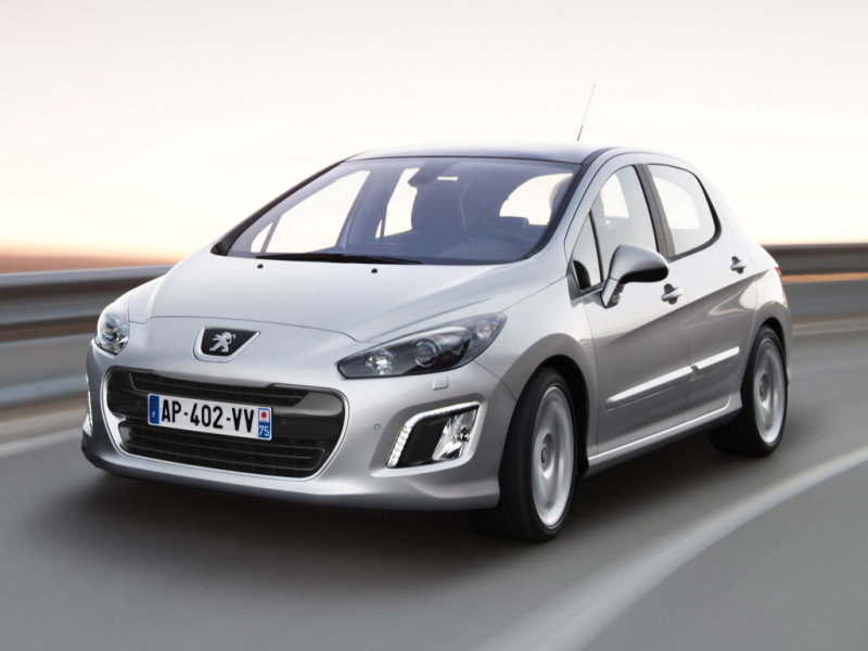Обновленный Peugeot 308 начнут продавать в России с 1го июля
