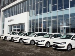 Компания «Авилон» (Volkswagen) дарит подарки в свой первый День Рождения!
