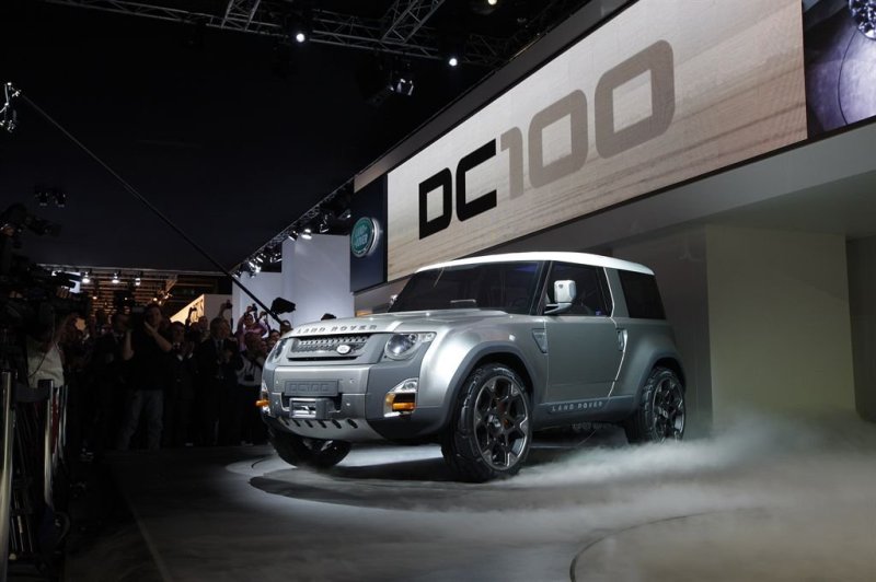 Франкфурт 2011: Land Rover Defender DC100 и DC100 Sport