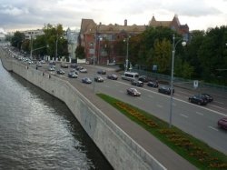 Госавтоинспекция призывает водителей быть предельно внимательными на дорогах