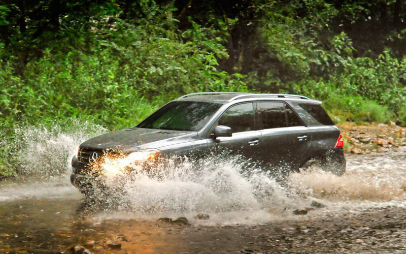 …и на бездорожье лицом в грязь не ударит.