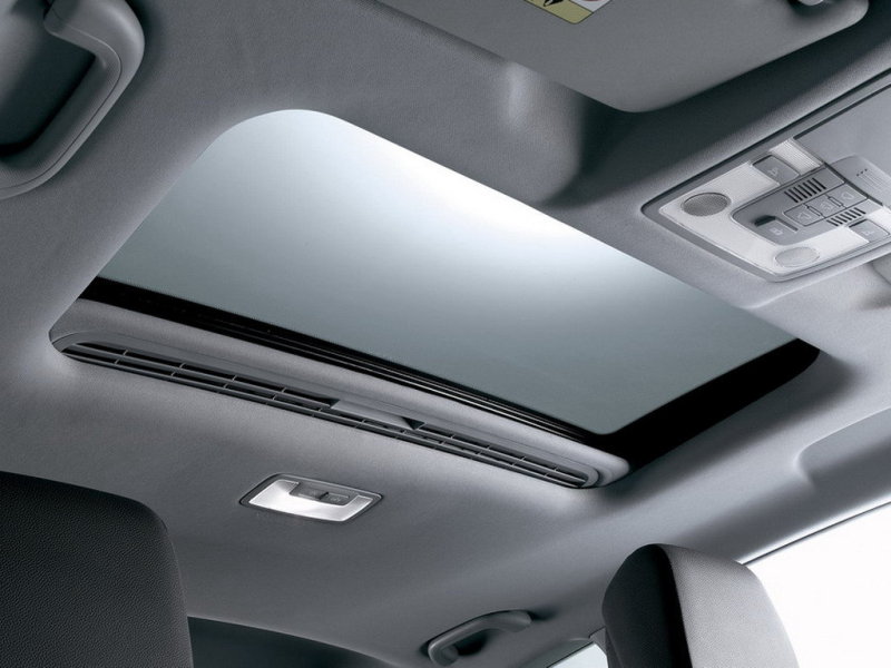 Имеются комплектации с люком.