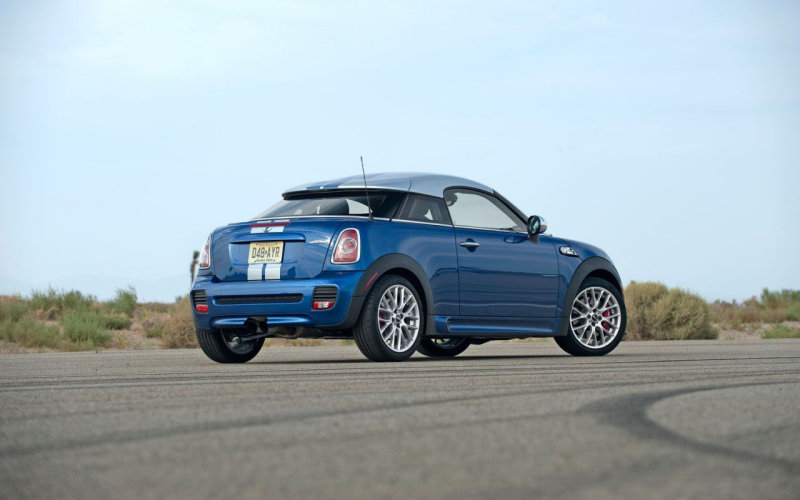 На кромке «кормы» - выдвижной «спойлер».