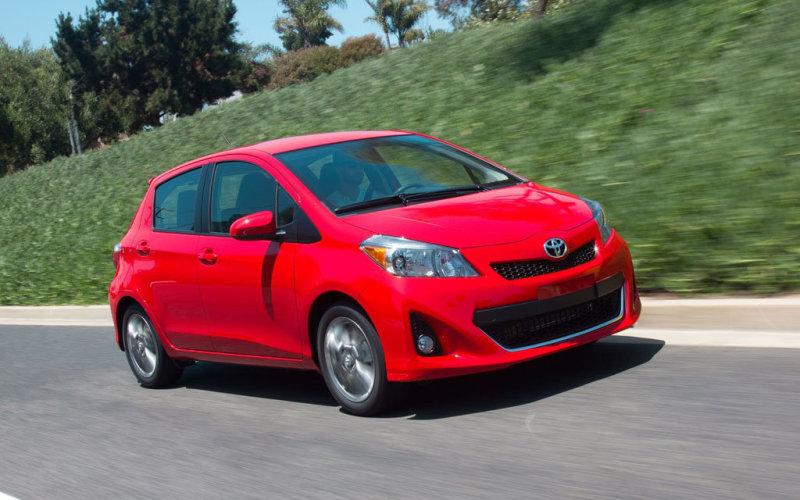 Toyota Yaris 2012: Положительная оценка