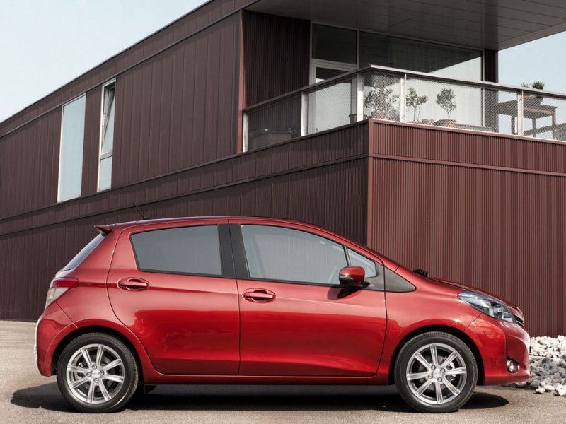 Toyota Yaris 2012 (европейская версия)