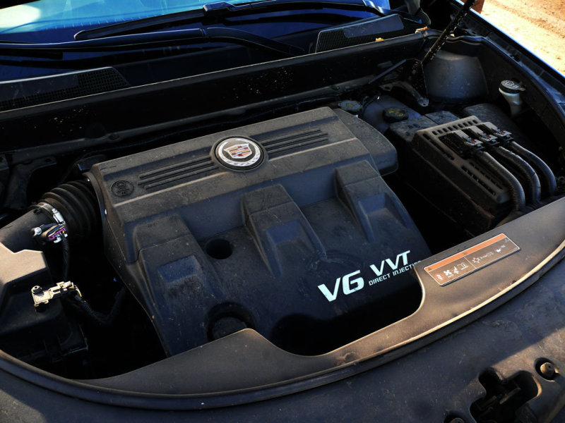 У Cadillac SRX всего один мотор – 3-х литровый бензиновый V6 мощностью 265 л.с.