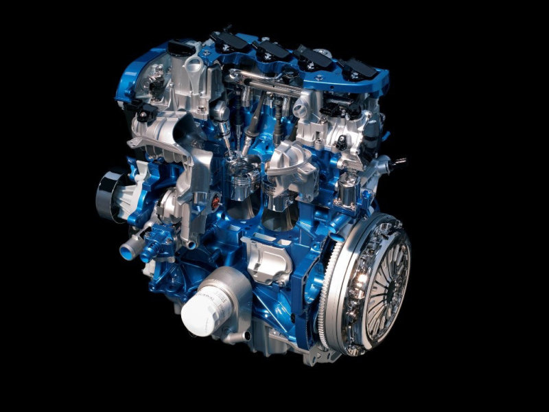 Бензиновый EcoBoost с турбонаддувом отличается мощностью и экономичностью по топливу.