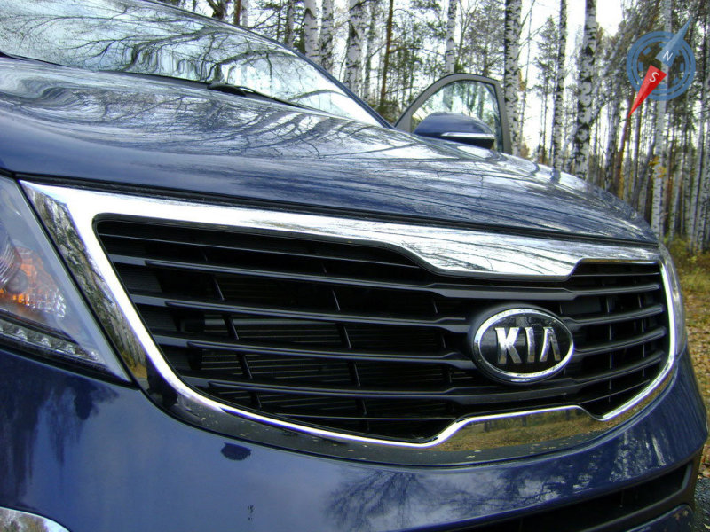 Фирменная решетка Kia