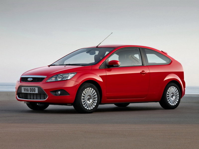 5. 3-дверный хэтчбек Ford Focus 2 после рестайлинга.