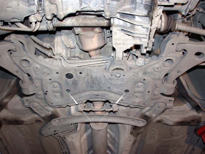 Конструкция крепления передней подвески.