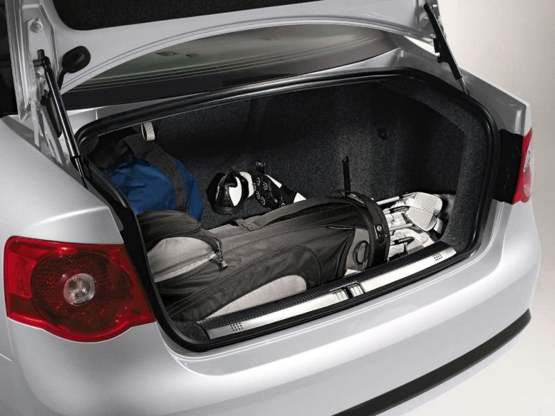 Багажное отделение очень вместительно (530 л.)