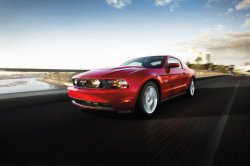 Ford Mustang GT 2012: Живая легенда