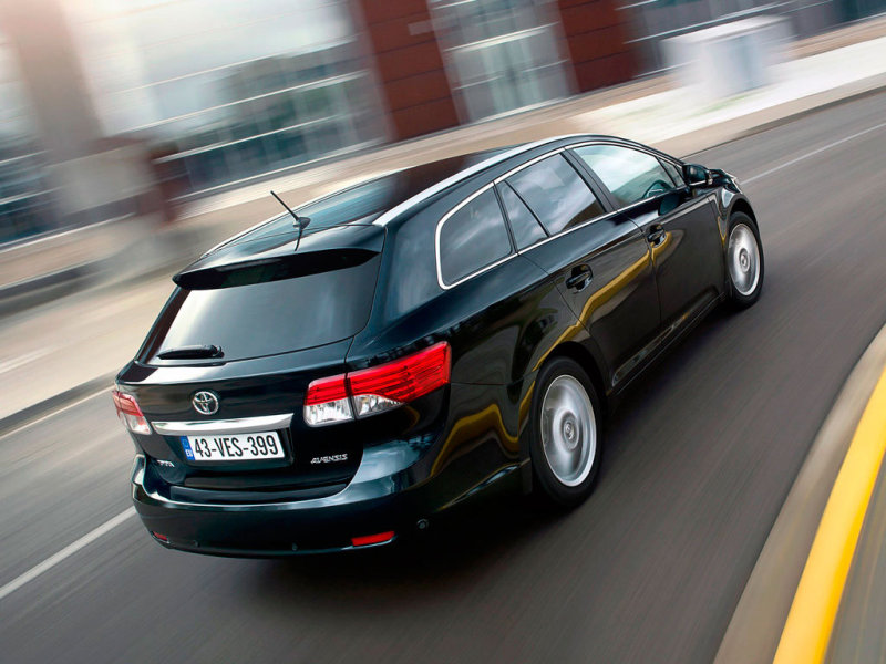 Универсал Toyota Avensis 2012