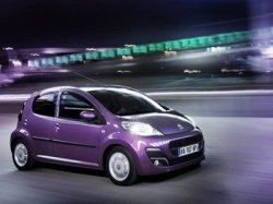 Городской хэтч Peugeot 107 обновился