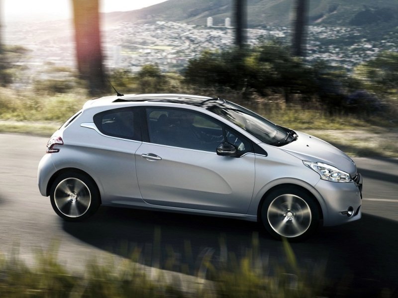 Peugeot 208 Хэтчбек (3 дв.)