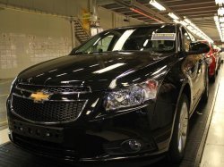 Завод GM в Питере выпустил стотысячный автомобиль