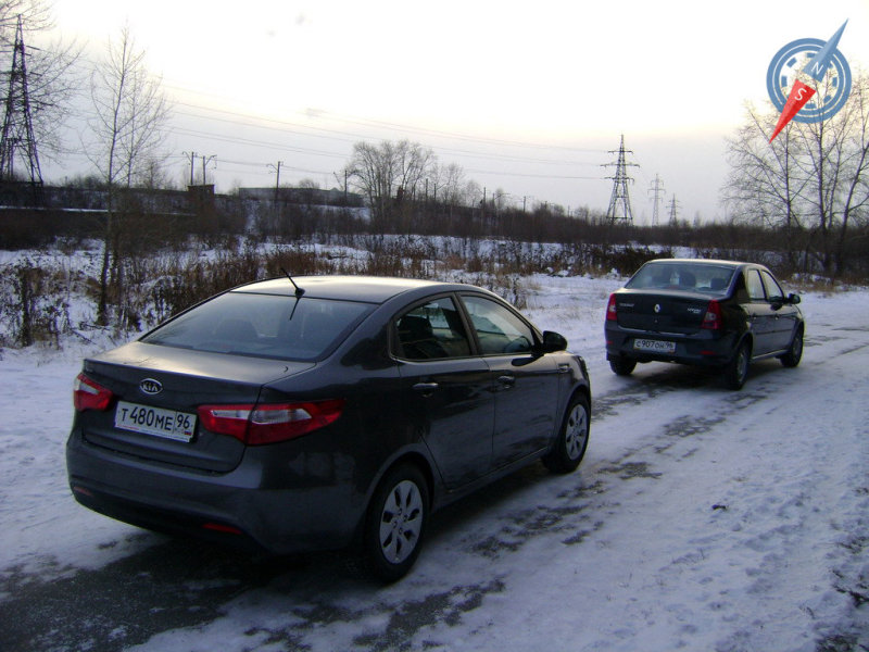 Разгонная динамика обоих автомобилей примерно одинакова, однако KIA слегка быстрей несмотря на меньший объём двигателя.