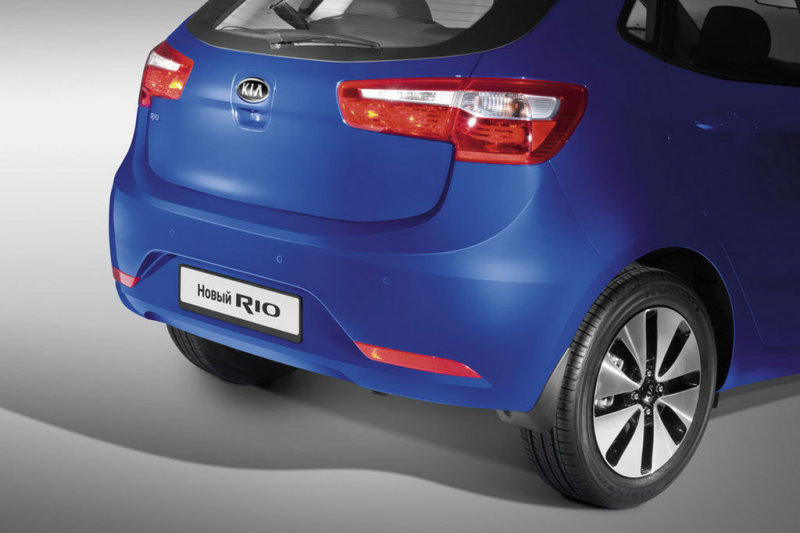 Хэтчбек KIA Rio 2012 (российская версия)