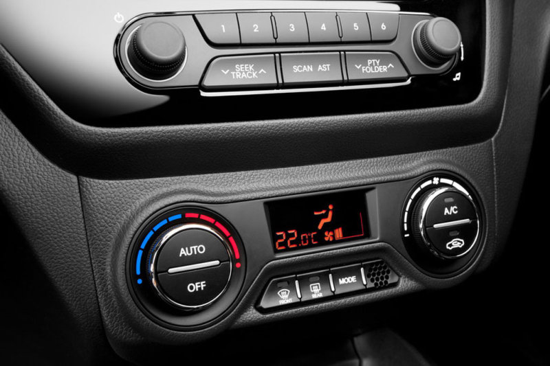 Хэтчбек KIA Rio 2012 (российская версия)