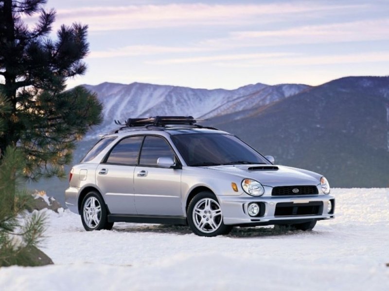 Кузовная модификация хэтчбек очень «смахивает» на универсал.