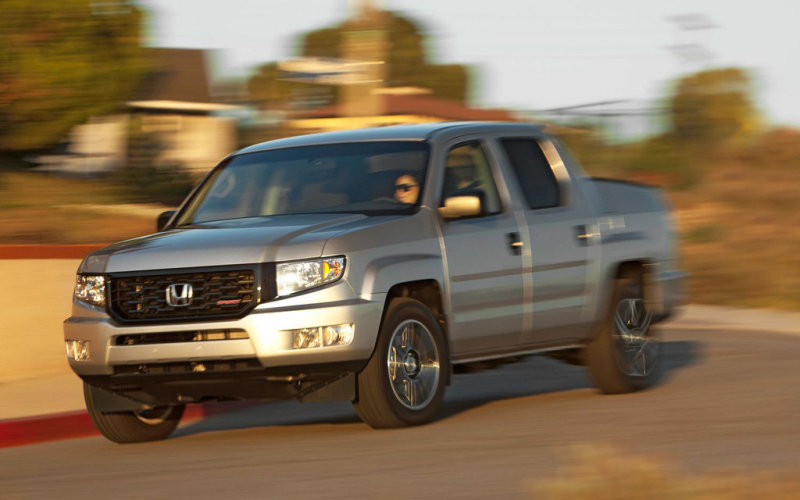 Новое исполнение Sport отличается разве что особым оформлением фальшрадиатора.