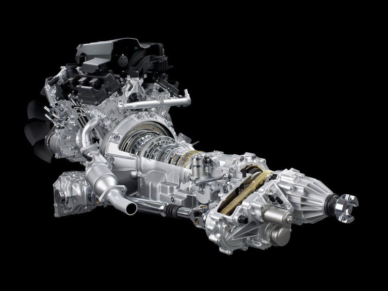 В раздаточной коробке нет межосевого дифференциала и если ездить все время на полном приводе по дорогам общего пользования, то можно растянуть приводную цепь