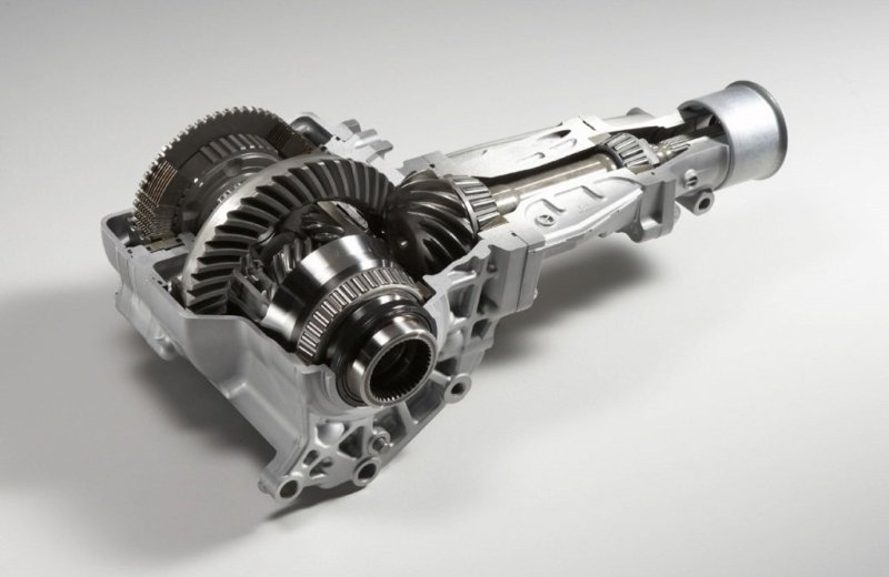 «Активный» задний дифференциал AYC