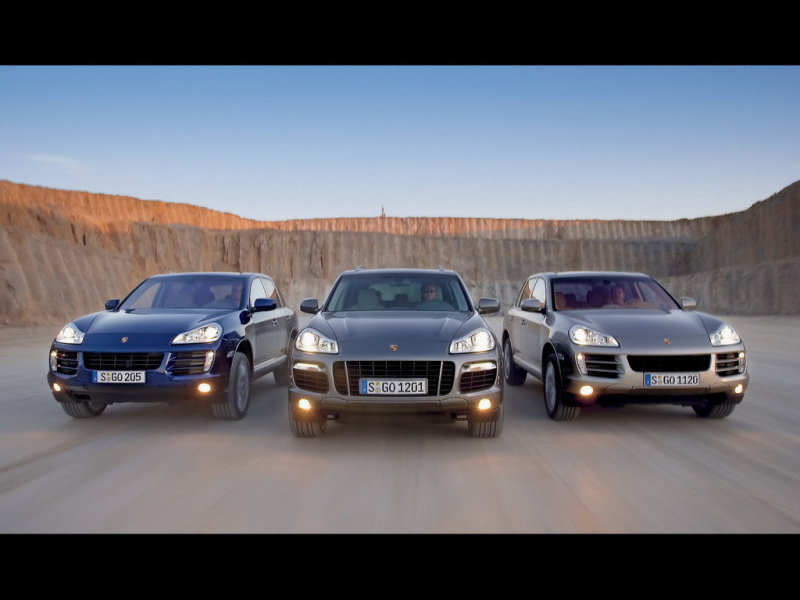 В зависимости от двигателя автомобиль имеет разный пластиковый обвес