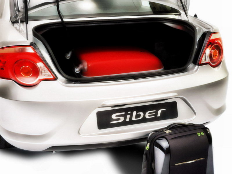 Багажное отделение довольно практично и вмещает в себя 453 литра «чего-нибудь»