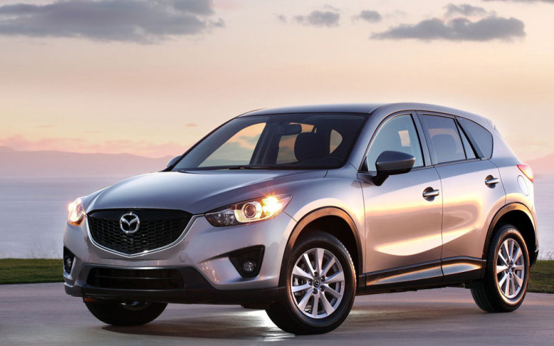 Рельефные контуры крыльев и скульптурные боковины создают образ атлетичного и подтянутого «спорт-хозяйственника»