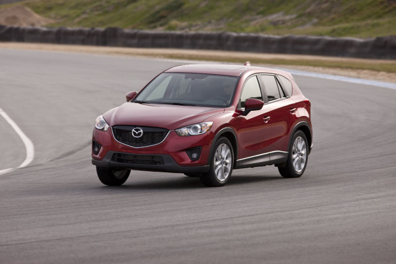 Многоцелевой 2-объемник послушен и предсказуем в скоростном маневрировании