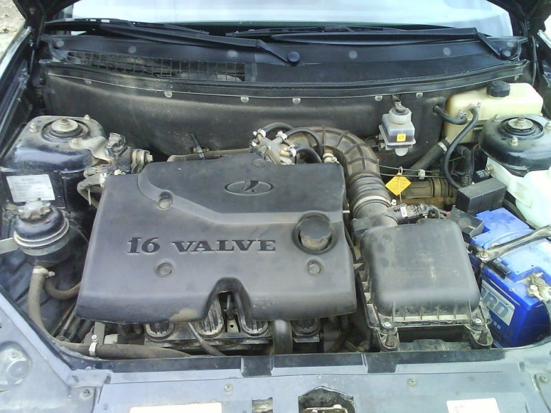 Моторный отсек версии с кондиционером