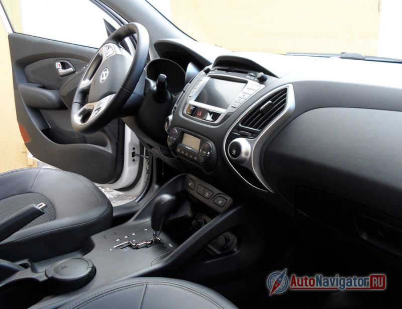 Интерьер Hyundai ix35 отличается качественной сборкой