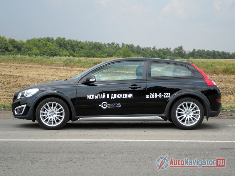 Дизайн хэтча Vovo C30 оригинален. Не правда ли?