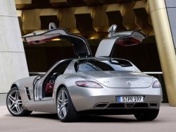 Mercedes-Benz SLS AMG получит дизельный мотор