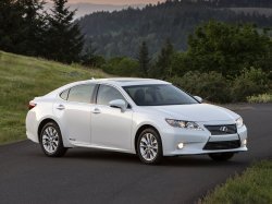 Lexus ES 2013: Заманчивое предложение