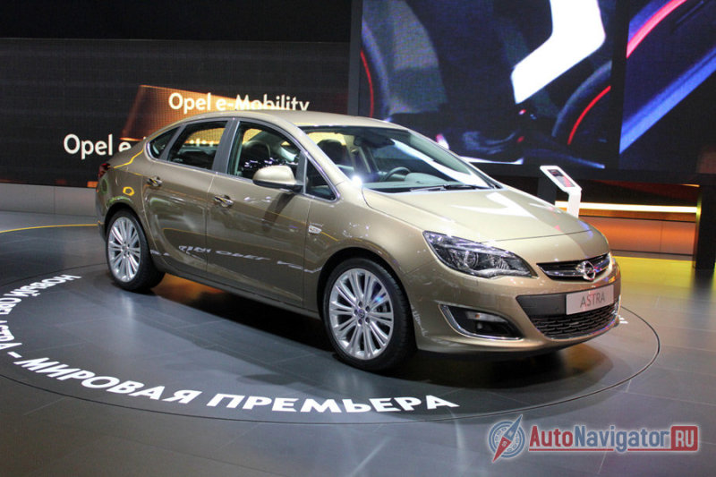 Opel Astra Sedan 
