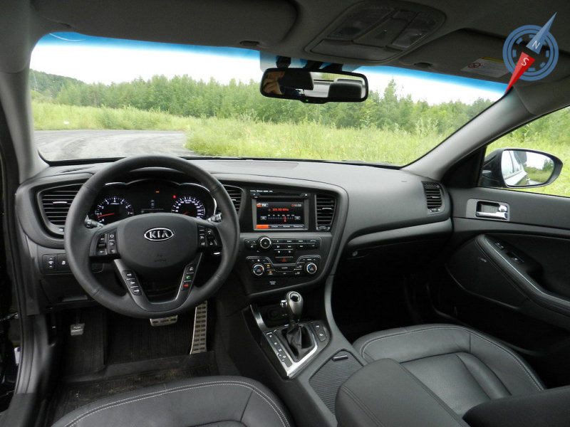 Смотря на этот интерьер, хочется сказать, что это Audi
