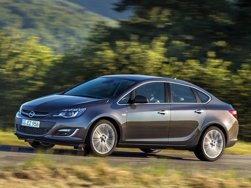 Opel Astra Sedan